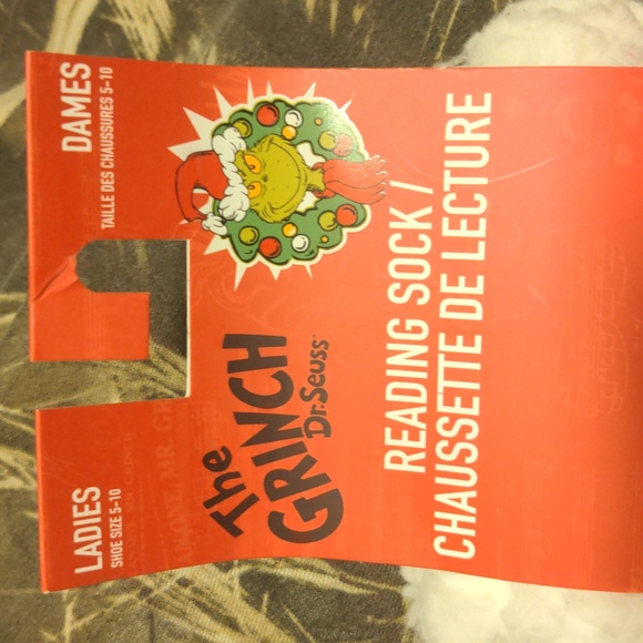 The Grinch Dr. Seuss Reading Socks Slipper Socks Plaid Shoe Size 5-10 - Picture 13 of 15